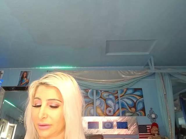 adrianna_fox from BongaCams is Freechat