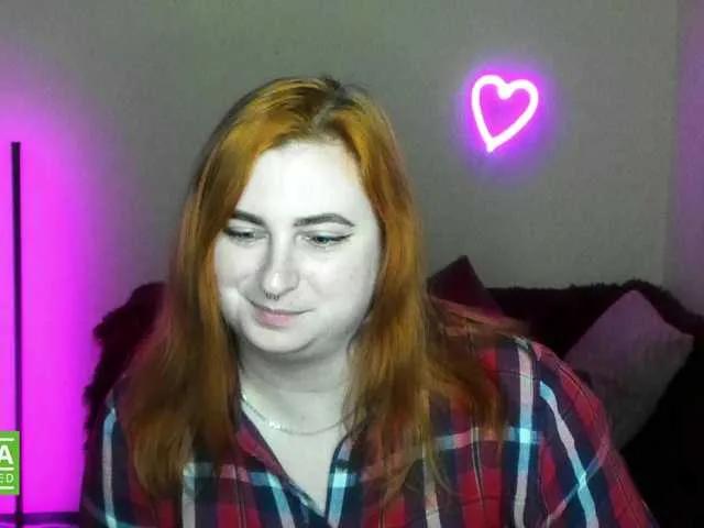 Slutty Aliciaredluv wants you to fuck her body now Aliciaredluv from BongaCams