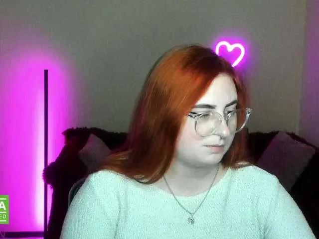 Aliciaredluv from BongaCams