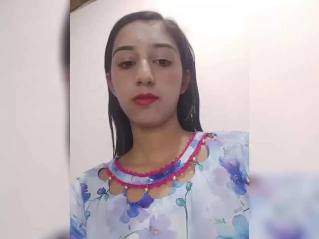 AlinaPopy from BongaCams