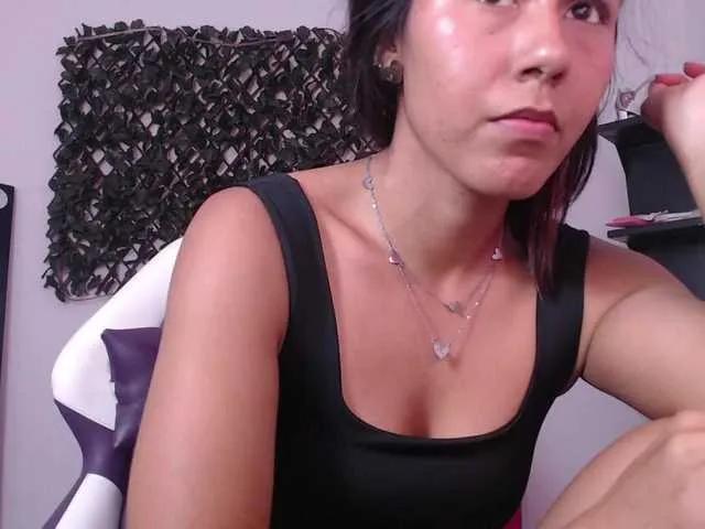 ambaar from BongaCams