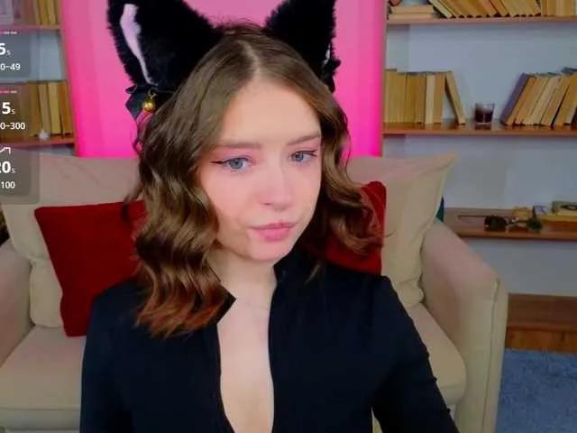 AmeliaShine1 from BongaCams