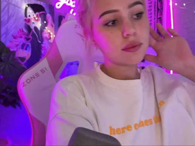 AmyGlad from BongaCams