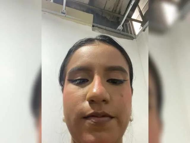 Explore Angellx, she wants to masturbate for you Angellx from BongaCams