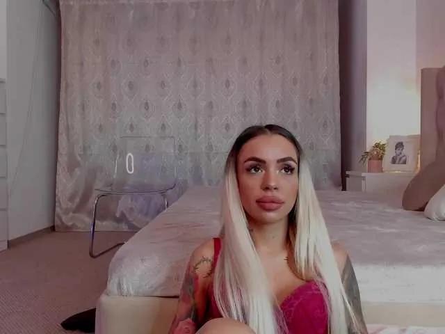 Checkout AprilHadid, she wants to masturbate for you AprilHadid from BongaCams