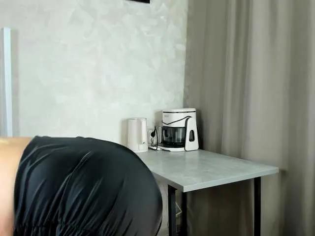 Ari-Zona from BongaCams