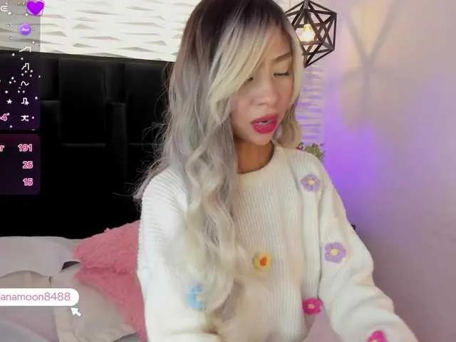 Watch hot camwhore Arianna-moon Arianna-moon from BongaCams