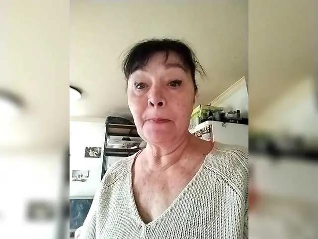 asya18 from BongaCams