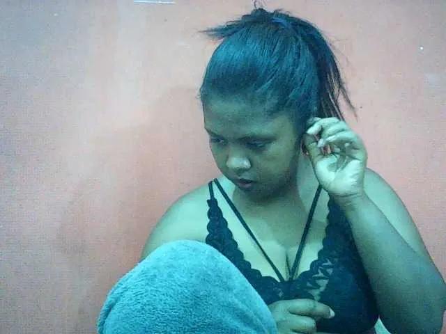 Watch Balanchega, she wants to masturbate for you Balanchega from BongaCams