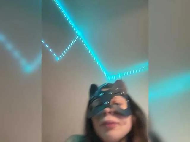 BichPussy52 from BongaCams