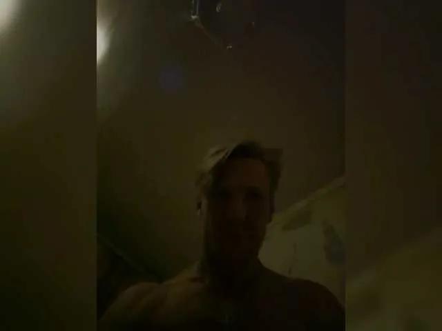 Cute Chemezoff wants you to fuck their body now Chemezoff from BongaCams