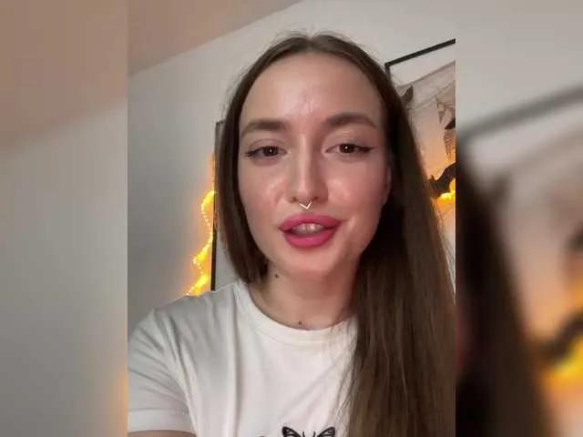 ChloeMeow from BongaCams