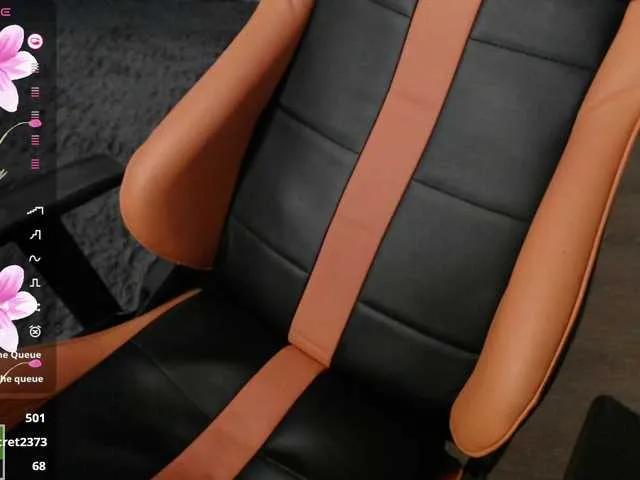 crystalyss from BongaCams