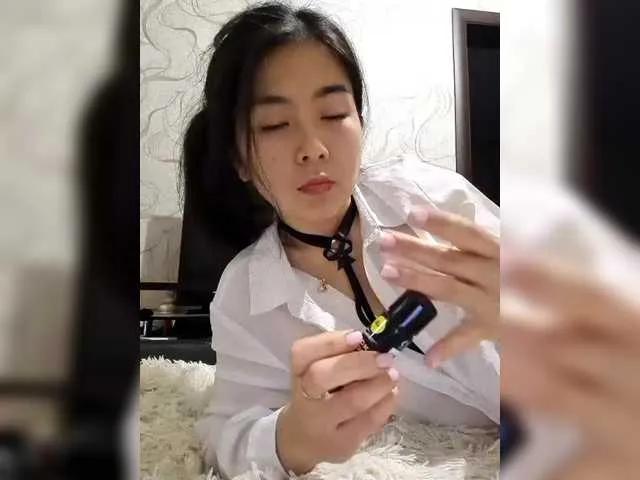 dasha922 from BongaCams