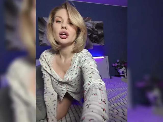 Try amazing stripper DianaBeautyX DianaBeautyX from BongaCams