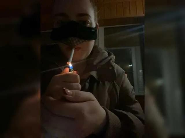 Donut-red from BongaCams