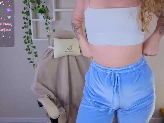 Elsiee-Cuttiess from BongaCams