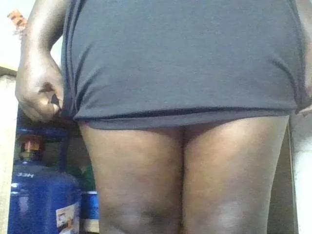 freakcurvy8 from BongaCams