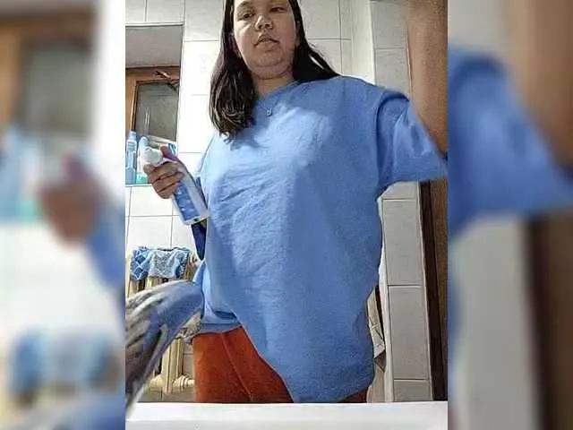 Try 24 years old Geritsme from BongaCams Geritsme from BongaCams