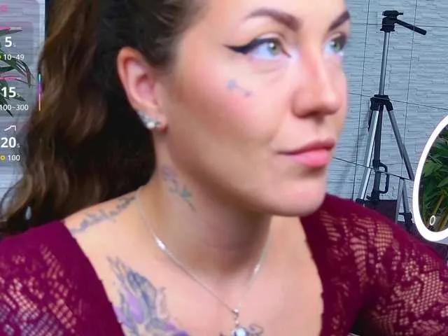 Hot IvorySwants you to fuck her body now IvorySwan from BongaCams