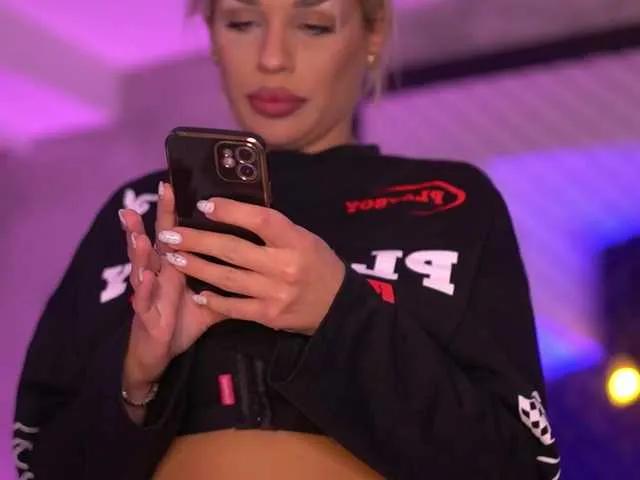 Join 21 years old IvyRowa from BongaCams IvyRowa from BongaCams