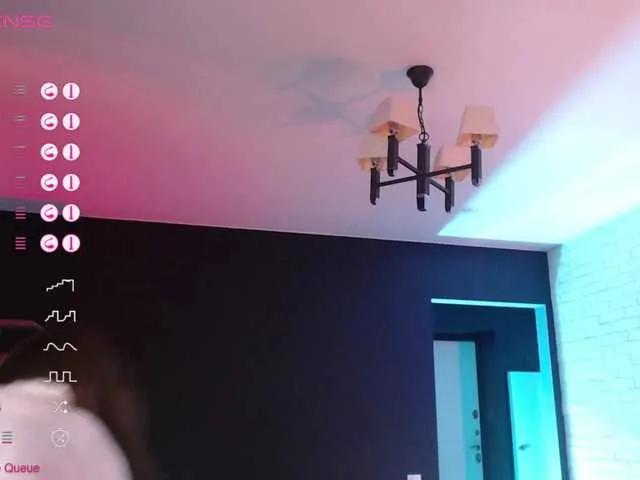 Jade-Lumin from BongaCams