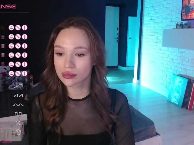 Jade-Lumin from BongaCams