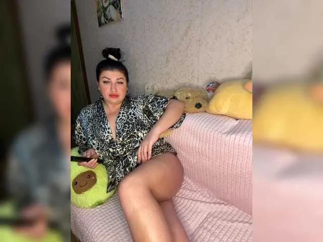 Ju--lia from BongaCams