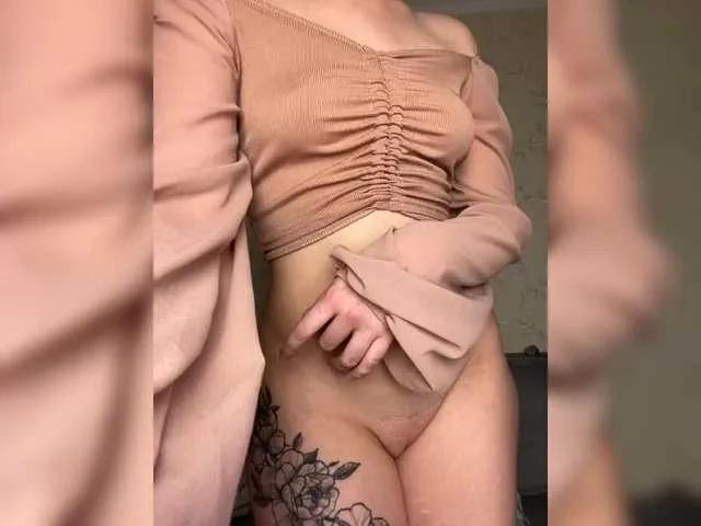 Keklol from BongaCams