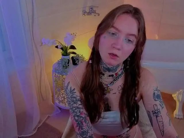 Lappyloo from BongaCams