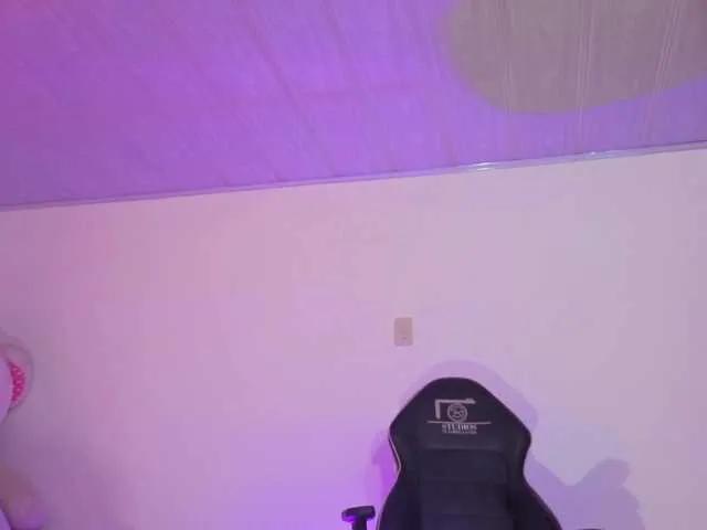 Laylafoxy-tay from BongaCams