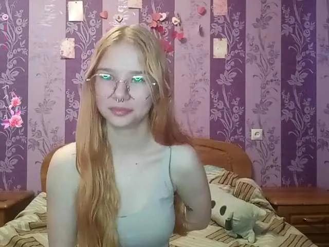Watch BongaCams's LeonaZdenek LeonaZdenek from BongaCams