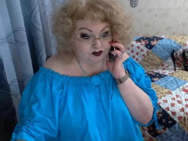 livingnextdoor from BongaCams