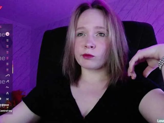 LOVESCheese from BongaCams