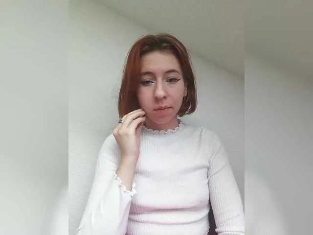 LunaBrush9 from BongaCams