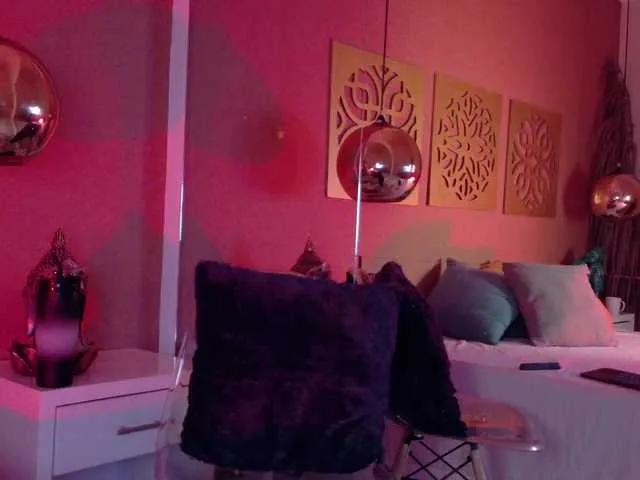 MadisonLee from BongaCams