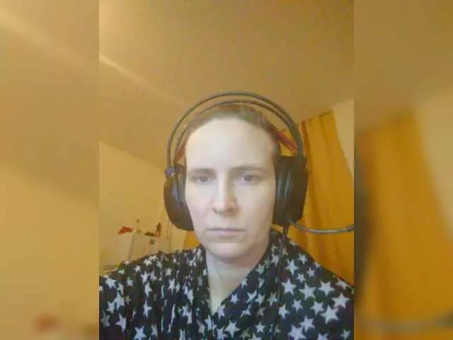 Sweet MagrettaXX wants you to fuck her body now MagrettaXX from BongaCams