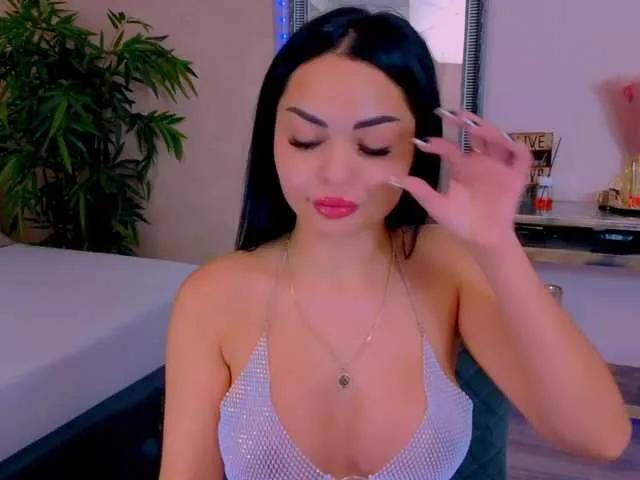 Join 22 years old MichelleReys from BongaCams MichelleReys from BongaCams