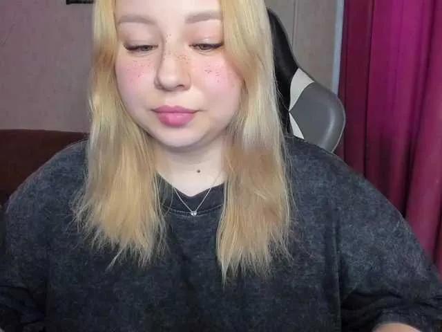 MilkaFoxy from BongaCams