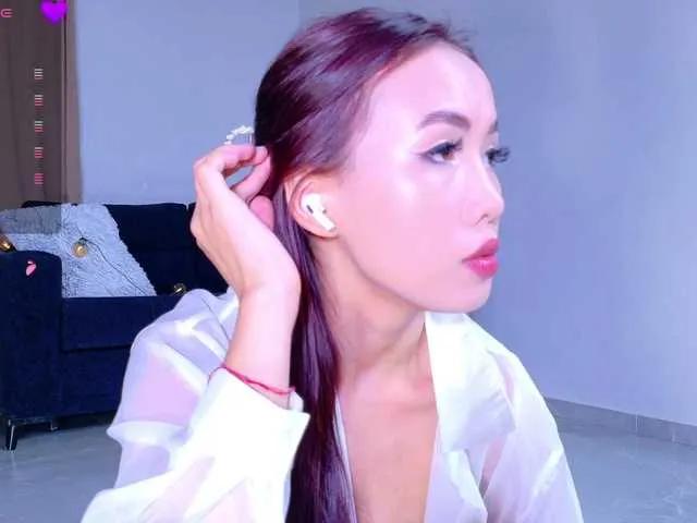 Mishel-Blessing from BongaCams