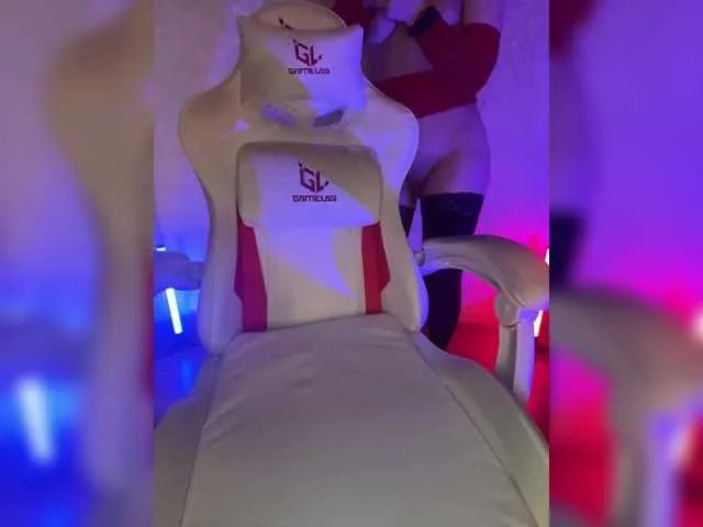 Discover slutty camwhore Monika71 Monika71 from BongaCams