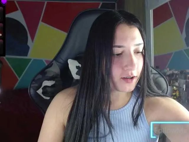 MysTicdoll69 from BongaCams