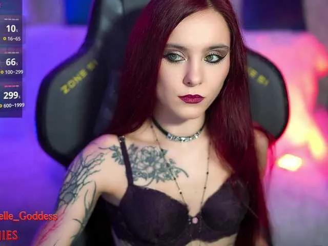 Nellene from BongaCams