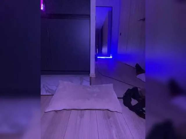 BongaCams NickiMaldini NickiMaldini from BongaCams