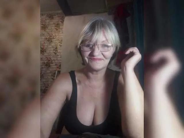 NikaGold45 from BongaCams
