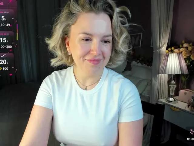 Discover Nikki-Kai, she wants to masturbate for you Nikki-Kai from BongaCams