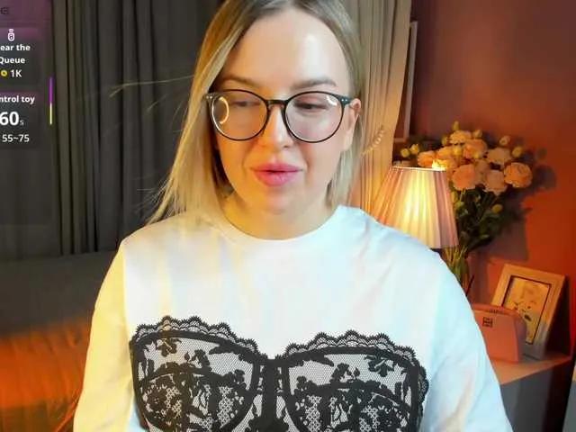 Nikki-Kai from BongaCams