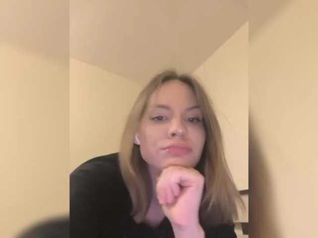 PregnantElf from BongaCams