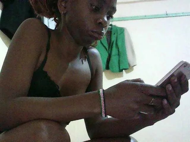 Prettyvelvet from BongaCams