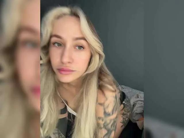 Discover BongaCams's QueenKing QueenKing from BongaCams